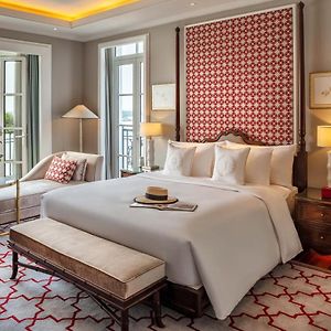 Grand King Suite